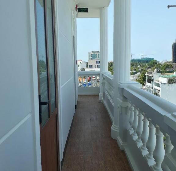 اتاق سوپریور با تخت بزرگ, Biển Nhớ Hotel & Coffee