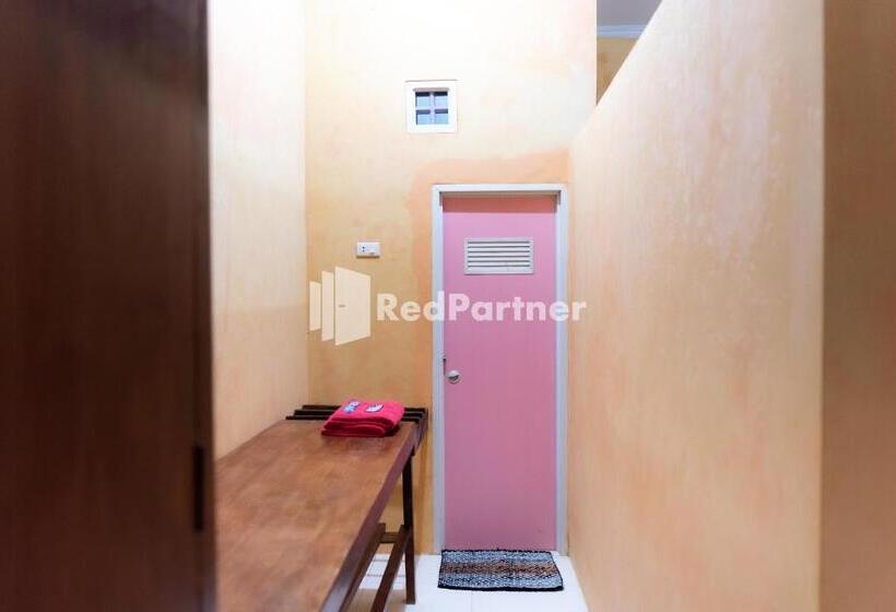 Номер Deluxe, Pondok Kelapa Homestay Lampung Mitra Reddoorz