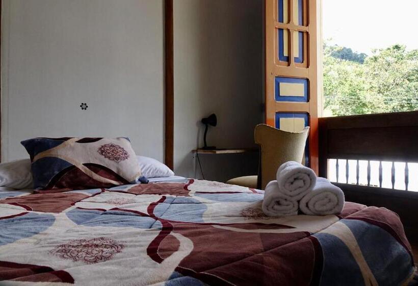 발코니 디럭스 룸, Hostal Casa Victoria Pijao