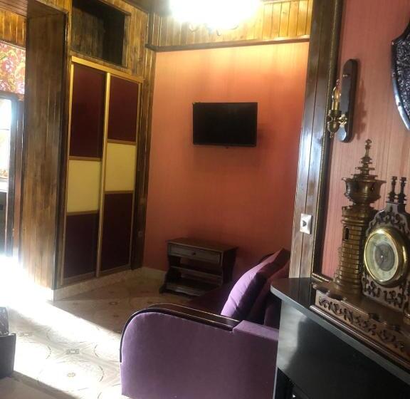 استودیو استاندارد با تخت کینگ, Chateau