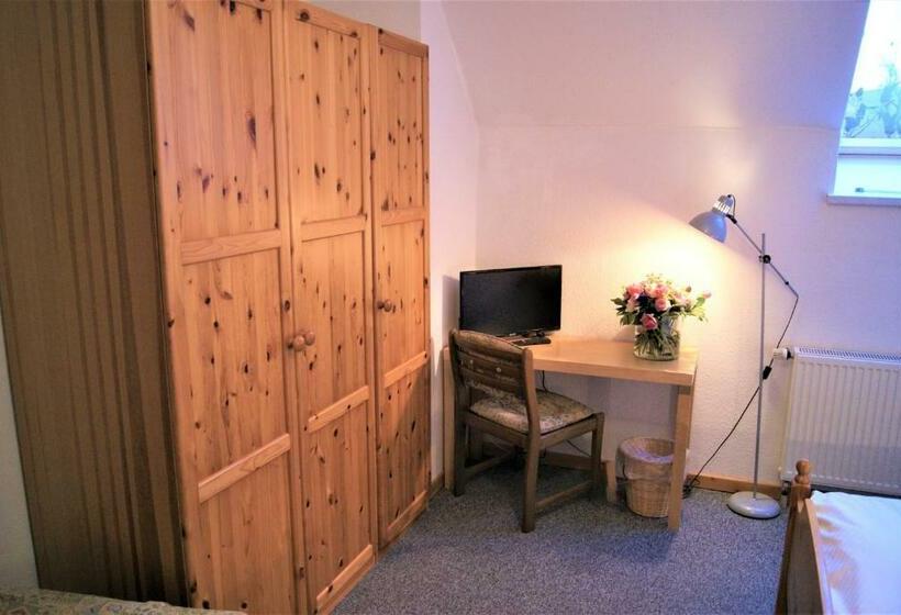 Номер Стандарт, Pension Am Thieberg