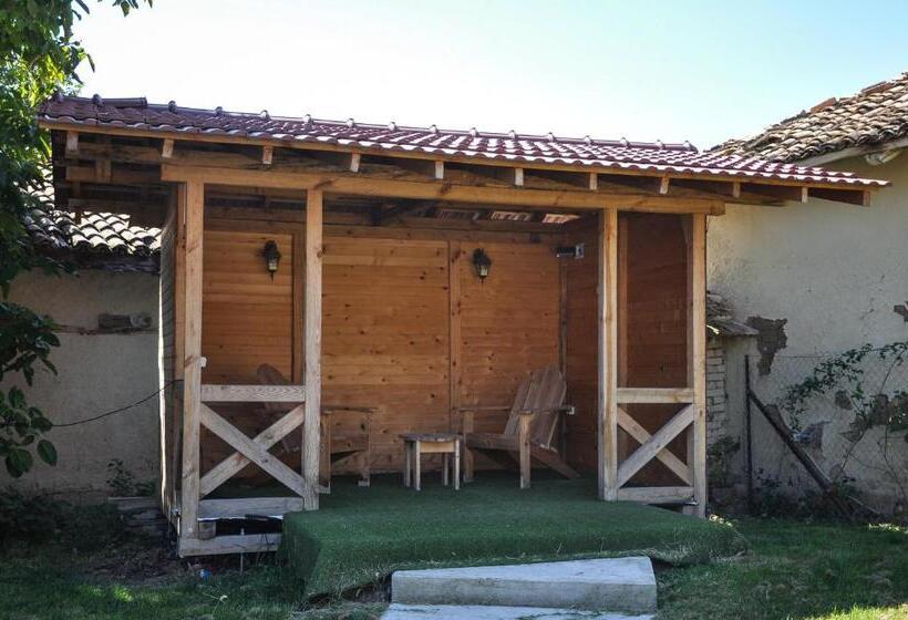 Номер Стандарт Трехместный, Studio Apartment In Palamartsa