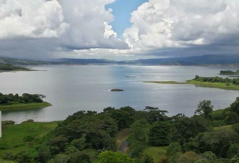 Standard studio with lake view, Laguna Arenal