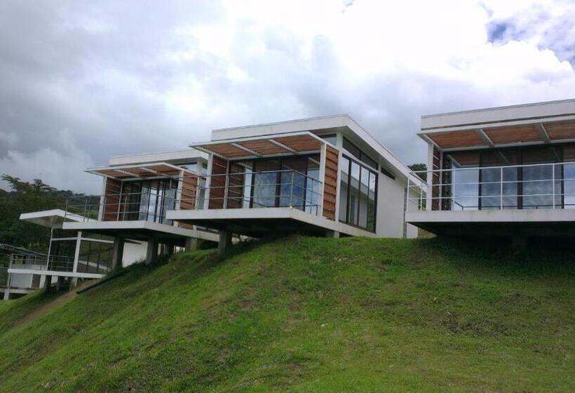 Standard studio with lake view, Laguna Arenal