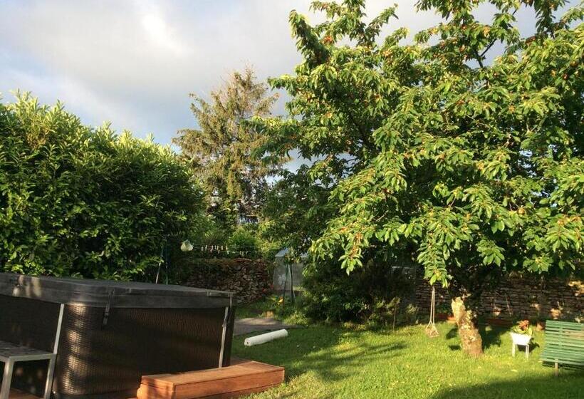 Дом 1 Спальня, Domaine La Fontaine Du Mont