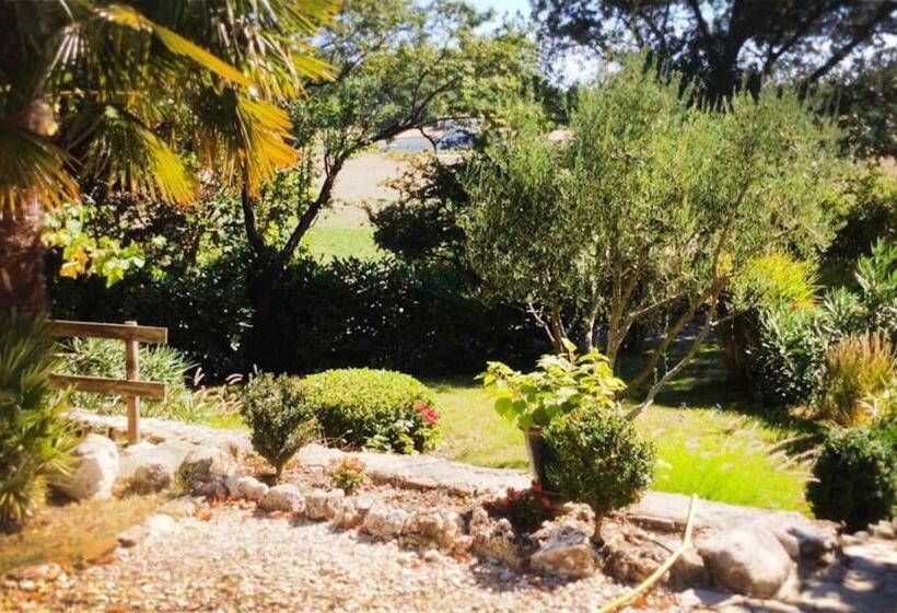 Дом 1 Спальня, La Bastide De Sauvetas
