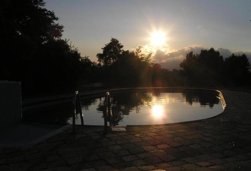 带2个卧室的公寓, Na Trojce