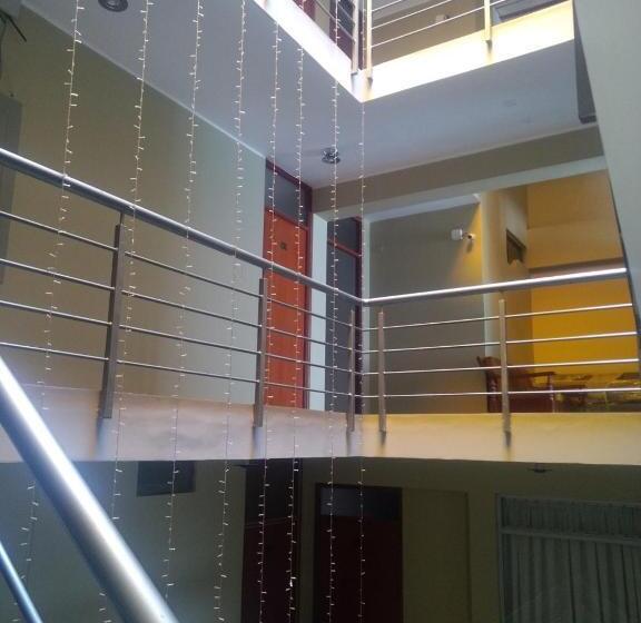 اتاق استاندارد چهار تخته, Regency Plaza
