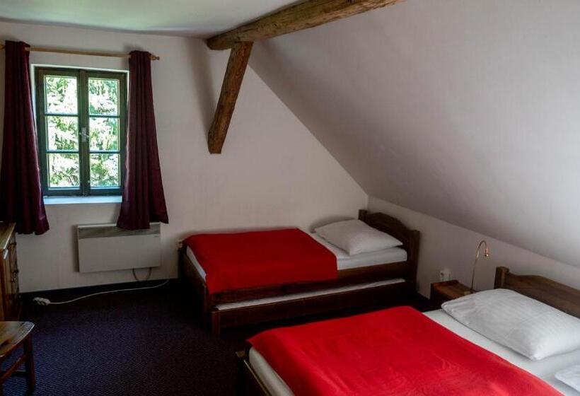 Family Suite, Penzion Pod Houskou