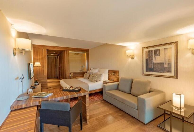Superior Interior Room, D Maris Bay