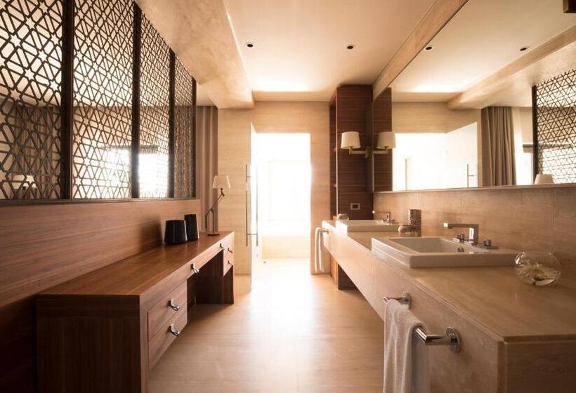 اتاق لوکس با چشم‌انداز دریا, D Maris Bay