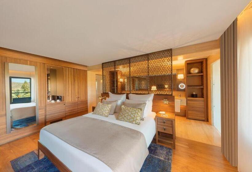 سوئیت جونیور اینتریور, D Maris Bay