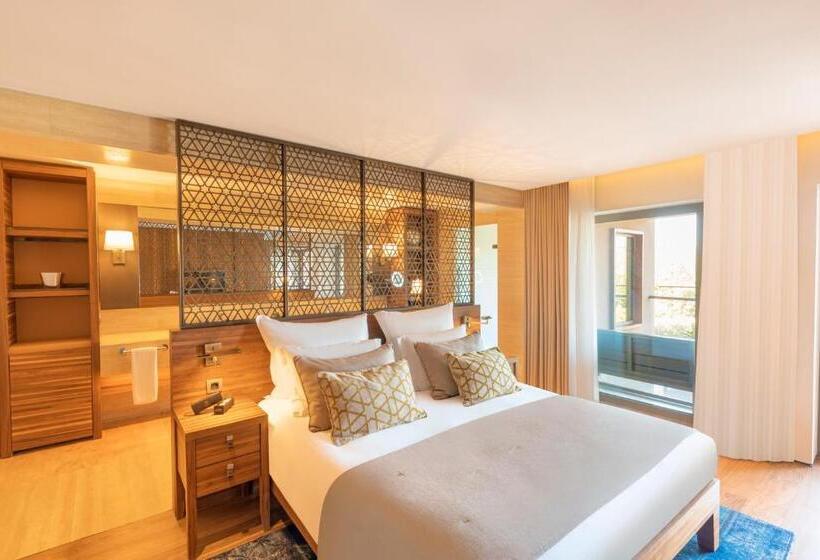سوئیت جونیور اینتریور, D Maris Bay
