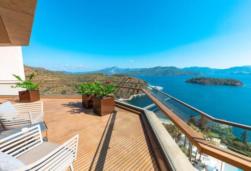 سوئیت پرزیدنت, D Maris Bay