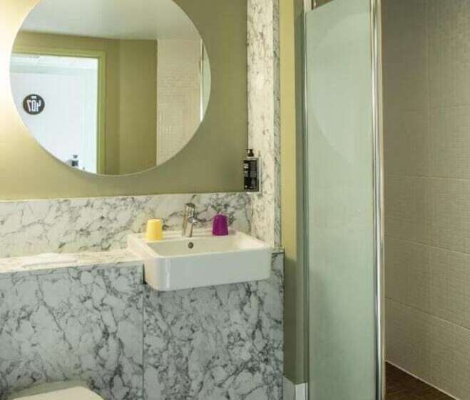 Номер Стандарт, Ibis Styles Bordeaux Centre Gare