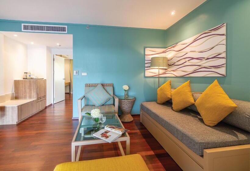 패밀리 스위트, Radisson Resort And Suites Phuket