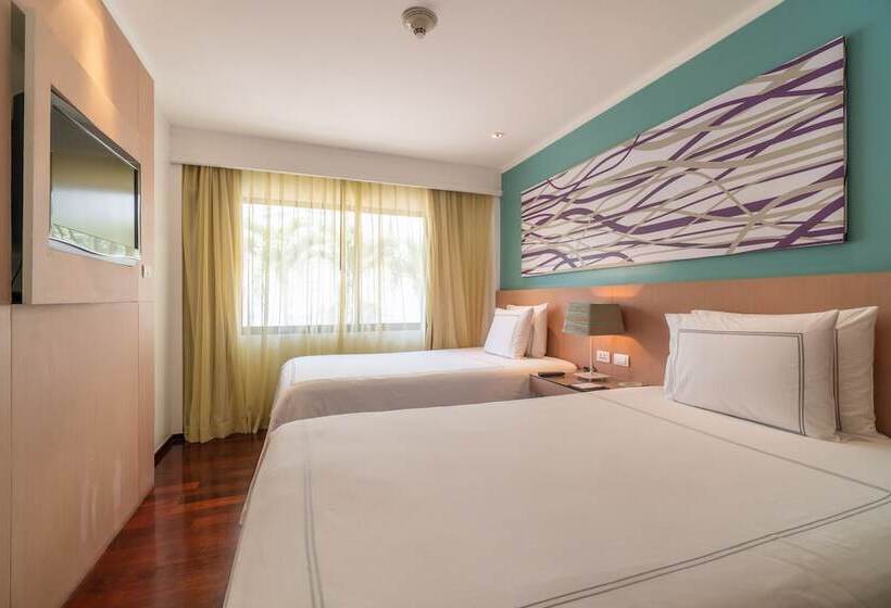 3 베드룸 프리미엄 스위트, Radisson Resort And Suites Phuket