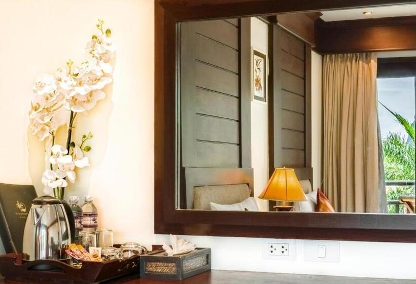 اتاق لوکس با چشم‌انداز استخر, Aonang Orchid Resort   Sha Extra Plus