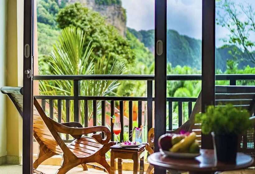 اتاق لوکس با چشم‌انداز استخر, Aonang Orchid Resort   Sha Extra Plus