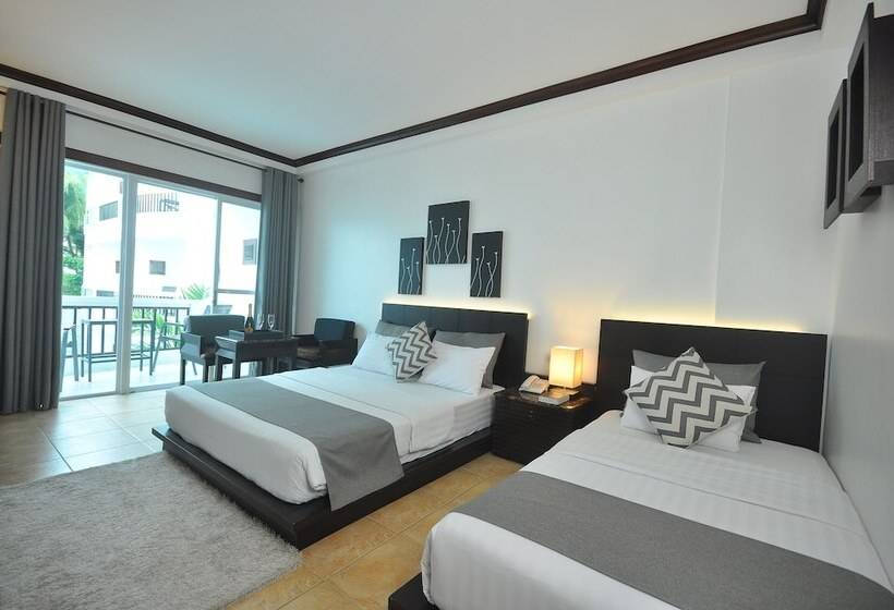 디럭스 룸, Boracay Ocean Club Beach Resort