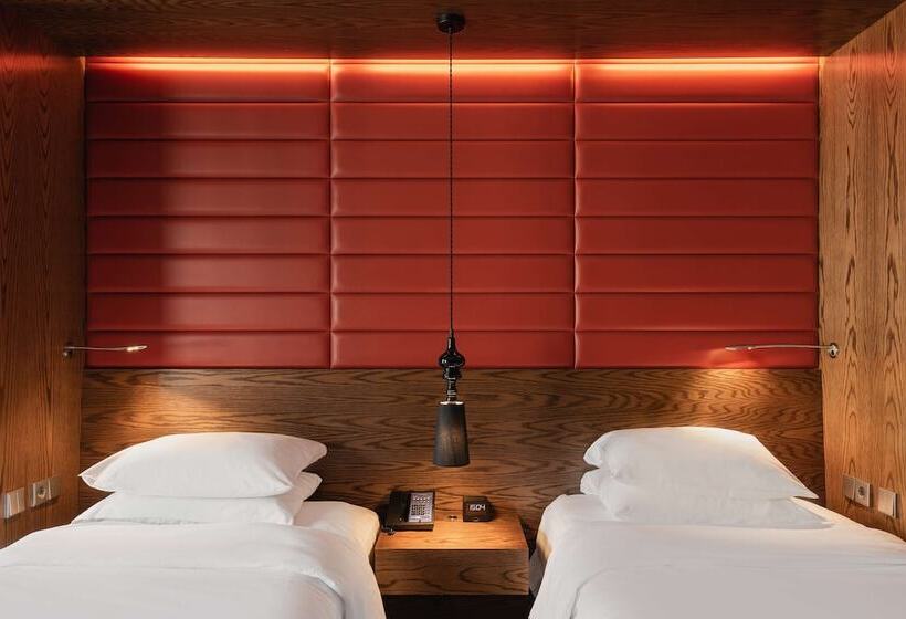 行政房间, Hilton The Hague
