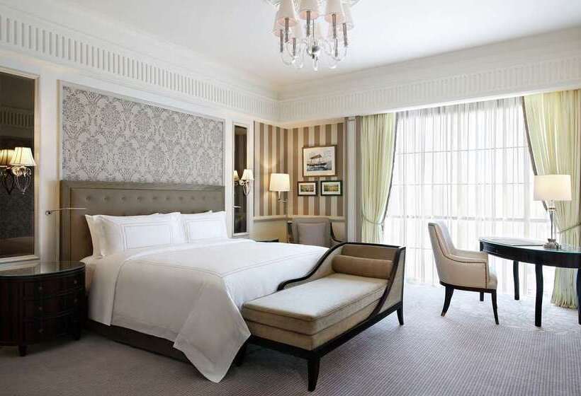 带大床的豪华间, Hilton The Hague
