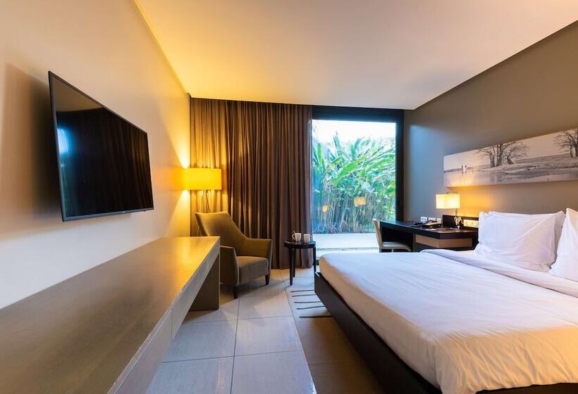 اتاق سوپریور با چشم‌انداز دریا و بالکن, Radisson Blu Hotel, Dakar Sea Plaza