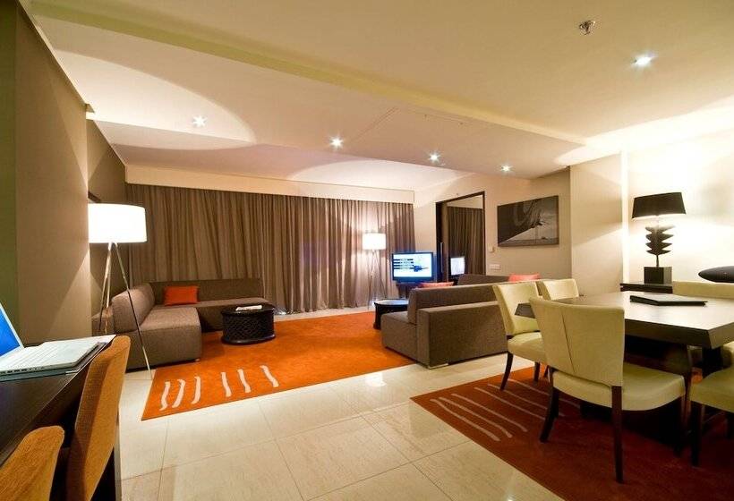 سوییت با چشم‌انداز دریا, Radisson Blu Hotel, Dakar Sea Plaza
