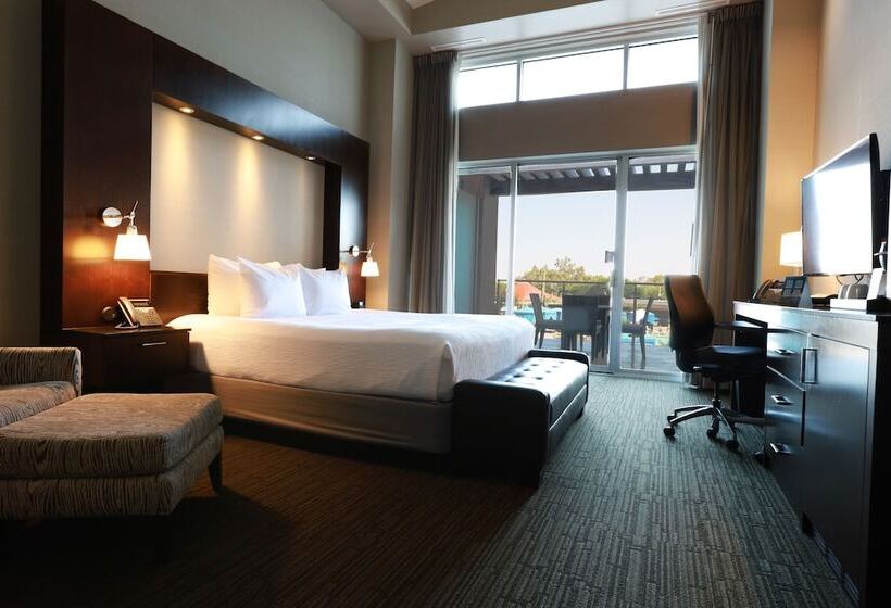 اتاق استاندارد, Talking Stick Resort