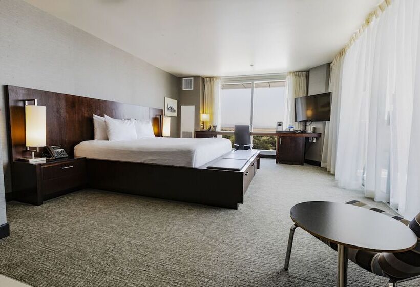 اتاق اجرایی, Talking Stick Resort