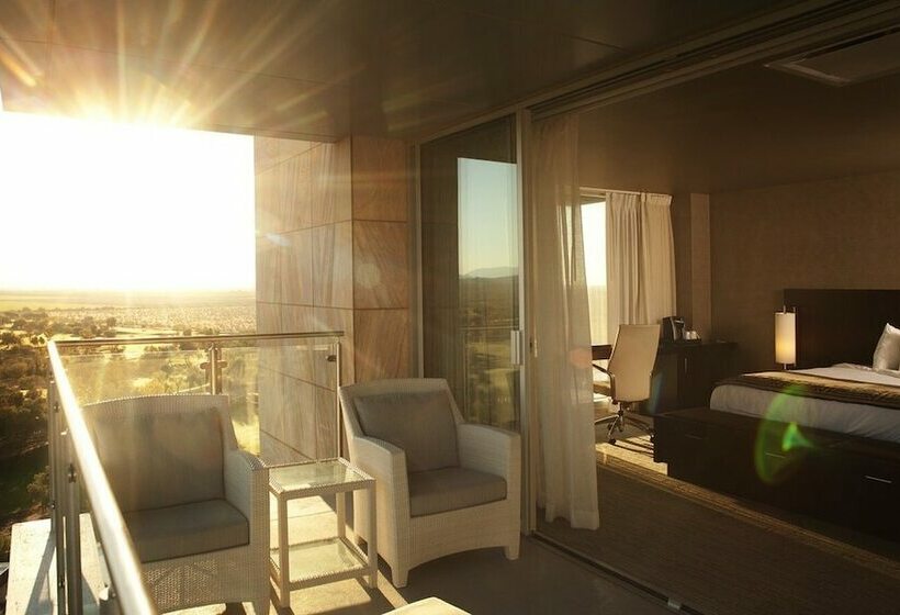 اتاق اجرایی, Talking Stick Resort