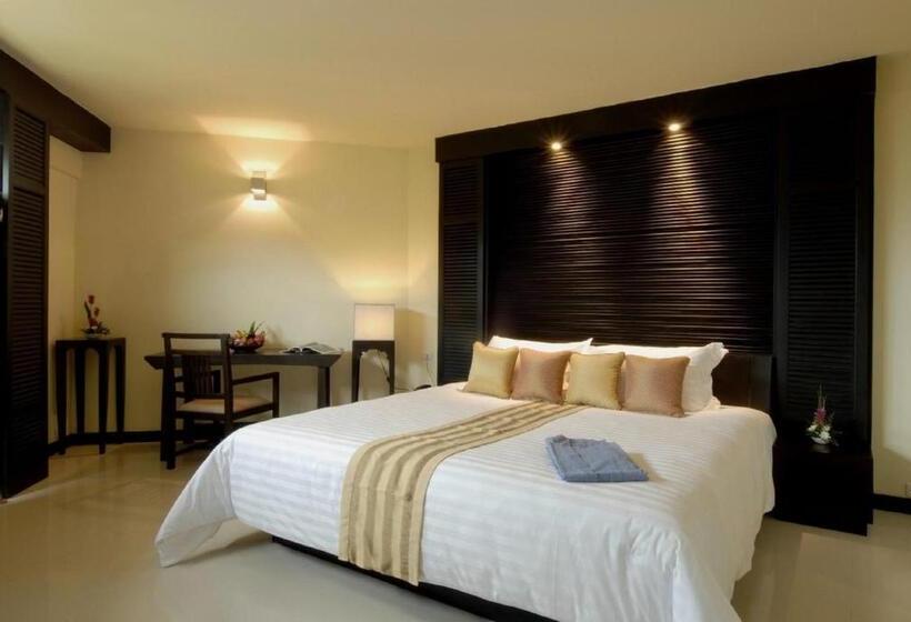 اتاق سوپریور با چشم‌انداز باغ, The Nouveau Chumphon Beach Resort And Golf