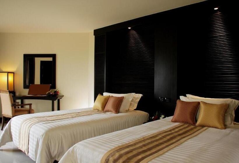اتاق سوپریور با چشم‌انداز باغ, The Nouveau Chumphon Beach Resort And Golf