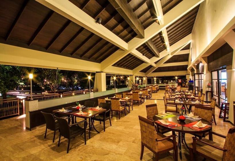 اتاق سوپریور با چشم‌انداز باغ, The Nouveau Chumphon Beach Resort And Golf