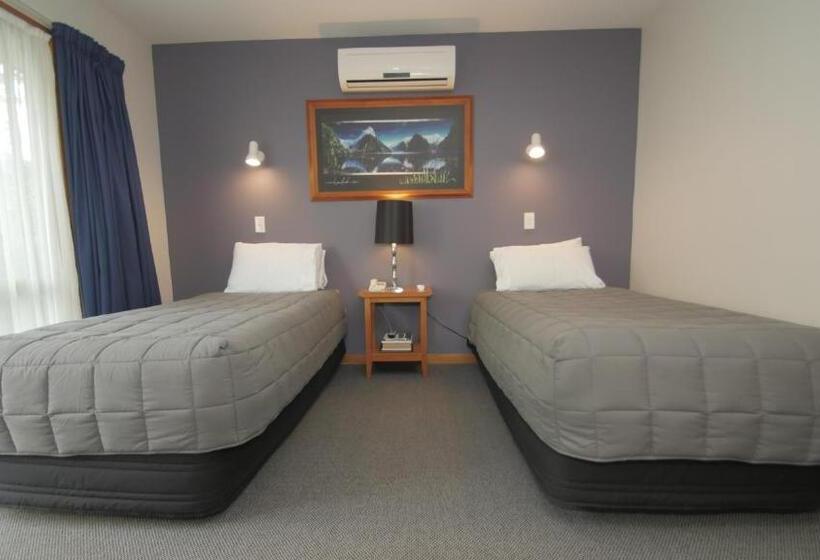 Апартаменты Семейные 1 Спальня, Asure Christchurch Classic Motel & Apartments