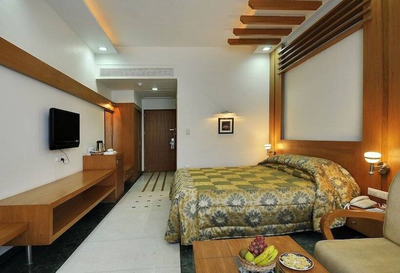Quarto Deluxe, Inder Residency Resort & Spa Udaipur