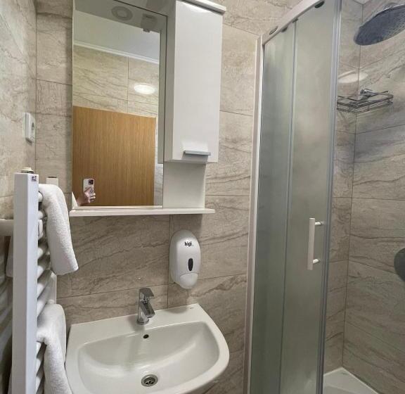 اتاق استاندارد, Bed & Breakfast Sjaj