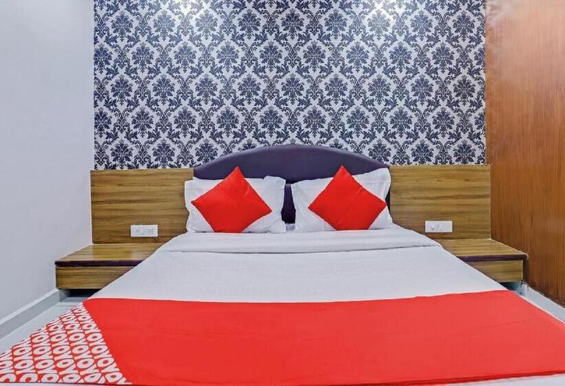 Номер Superior, Shiv Inn Vadodara