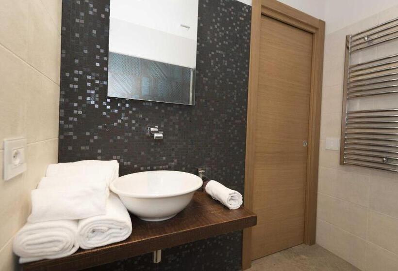 스탠다드 자쿠지 룸, Antico Borgo Molino 7cento Vicino Ai Giardini Di Ninfa