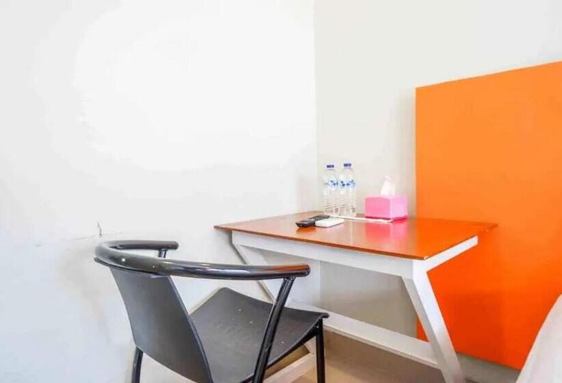 Номер Стандарт, Reddoorz Near Stadion Kridosono Blora