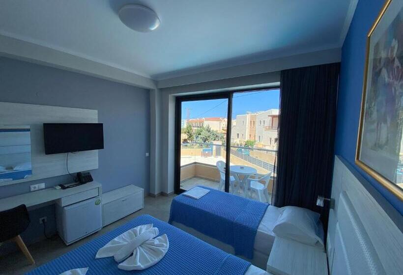 Трехместный Номер Стандарт Вид на Бассейн, Blue Aegean Hotel & Suites