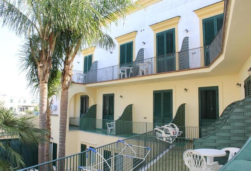 Четырехместный Номер Superior, Casthotels Punta Del Sole Terme