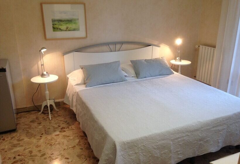 اتاق استاندارد, Mare Nostrum Petit Hôtel
