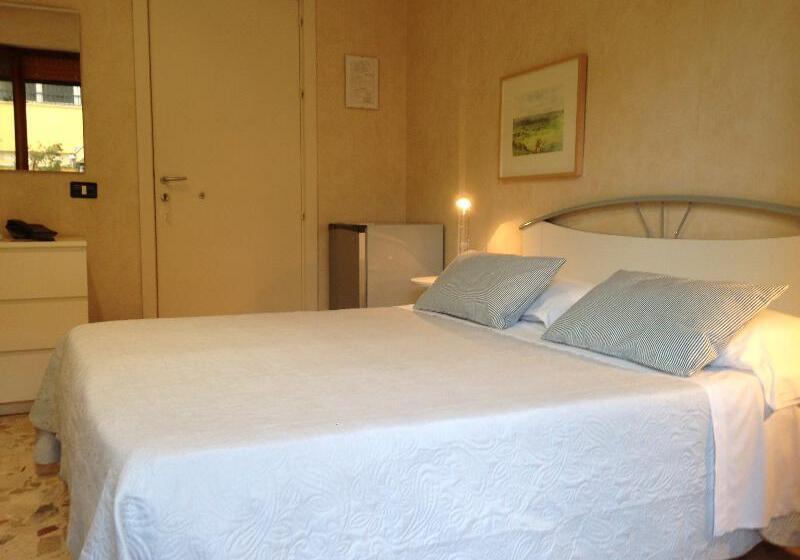 اتاق استاندارد, Mare Nostrum Petit Hôtel