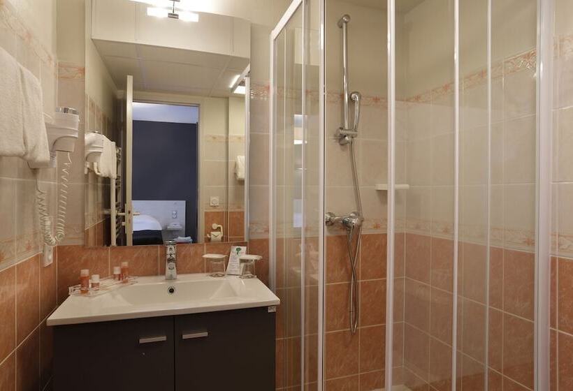 اتاق استاندارد چهار تخته, The Originals City, Hôtel Les Thermes De L Avenue, Dax