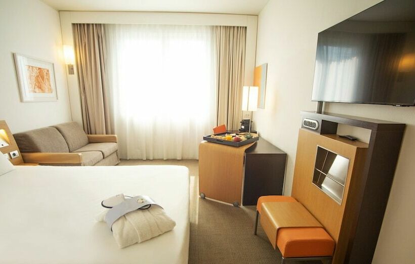 اتاق اجرایی با چشم‌انداز دریا, Novotel Salerno Est Arechi