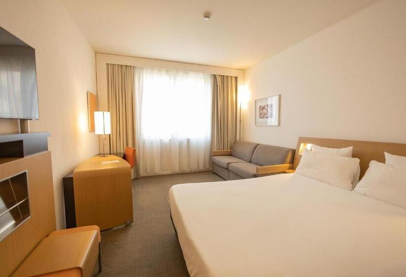 اتاق اجرایی با چشم‌انداز دریا, Novotel Salerno Est Arechi