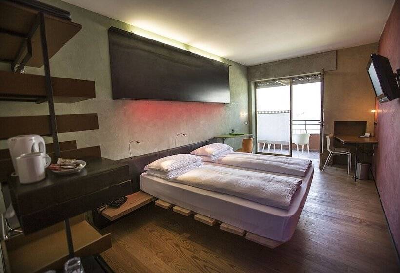 Номер Стандарт Вид на Озеро, Ambienthotel Primaluna