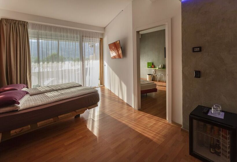 Люкс Семейный 2 Спальни, Ambienthotel Primaluna