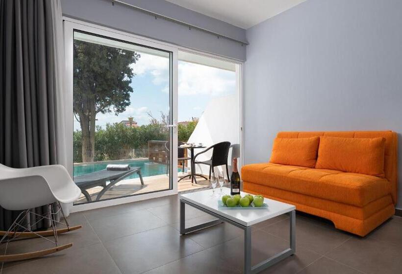 سوئیت جونیور با استخر, Belmare Hotel Adults οnly